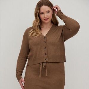 Torrid Women’s Everyday Plush Cardigan Plus Size 4 V-neck Button Front